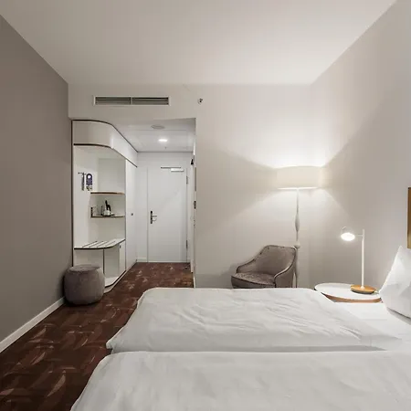 酒店 柏林美居农业酒店 4*